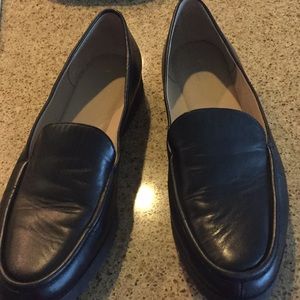 Black women’s loafers